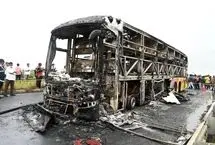  تصادف مرگبار اتوبوس زائران خانه خدا/ ۴۵ مسلمان هندی در آتش سوختند