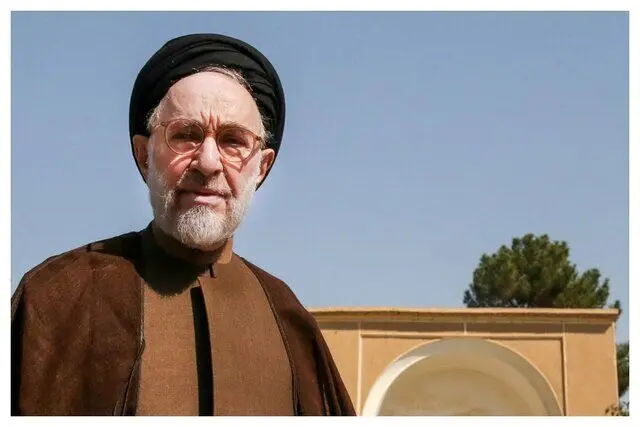 محمد خاتمی پاسخ می‌دهد: در شرایط بسیار خطیر امروز ایران چه باید کرد؟