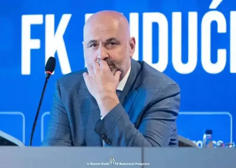 سرمربی استقلالی در لیگ خارجی تیم‌دار شد