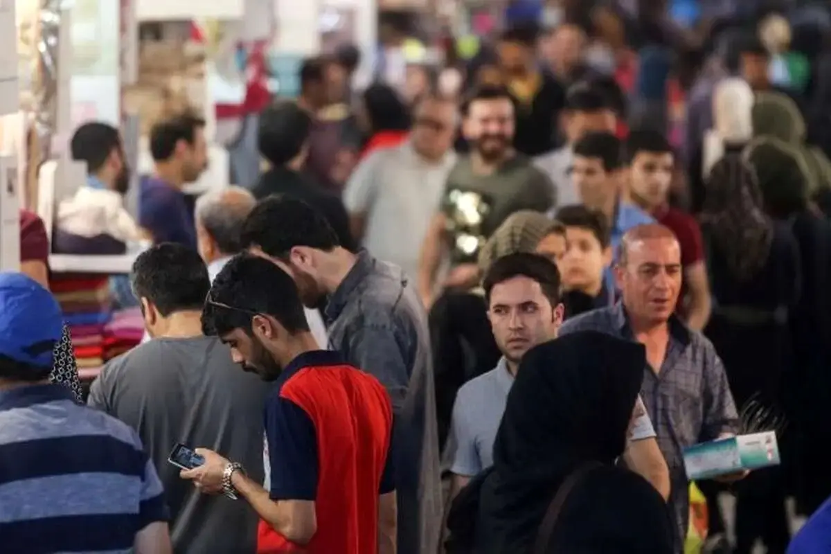 حافظه تاریخی جامعه دچار اخلال نشود!