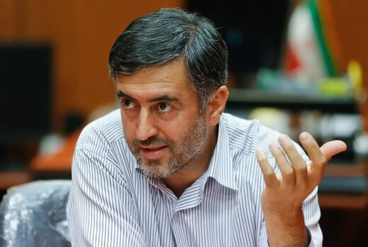 درخواست عبدالله گنجی از دستگاه قضا برای برخورد با محمدباقر خرازی/ یک آقایی به رئیس جمهور گفته «الدنگ» و«آشغال» منتظر ورود مدعی العموم هستیم؟
