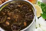 چرا قورمه سبزی آب می‌اندازد یا تلخ می‌شود؟ راهکار رفع شوری، سفتی گوشت و لوبیا