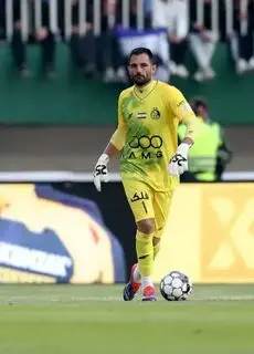 آدان بی‌خیال شکایت از سروش رفیعی شد