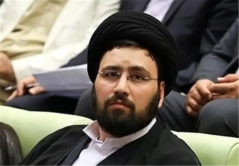 سید علی خمینی: ما عزاداریم اما قوی‌تر از پیش ادامه می‌دهیم