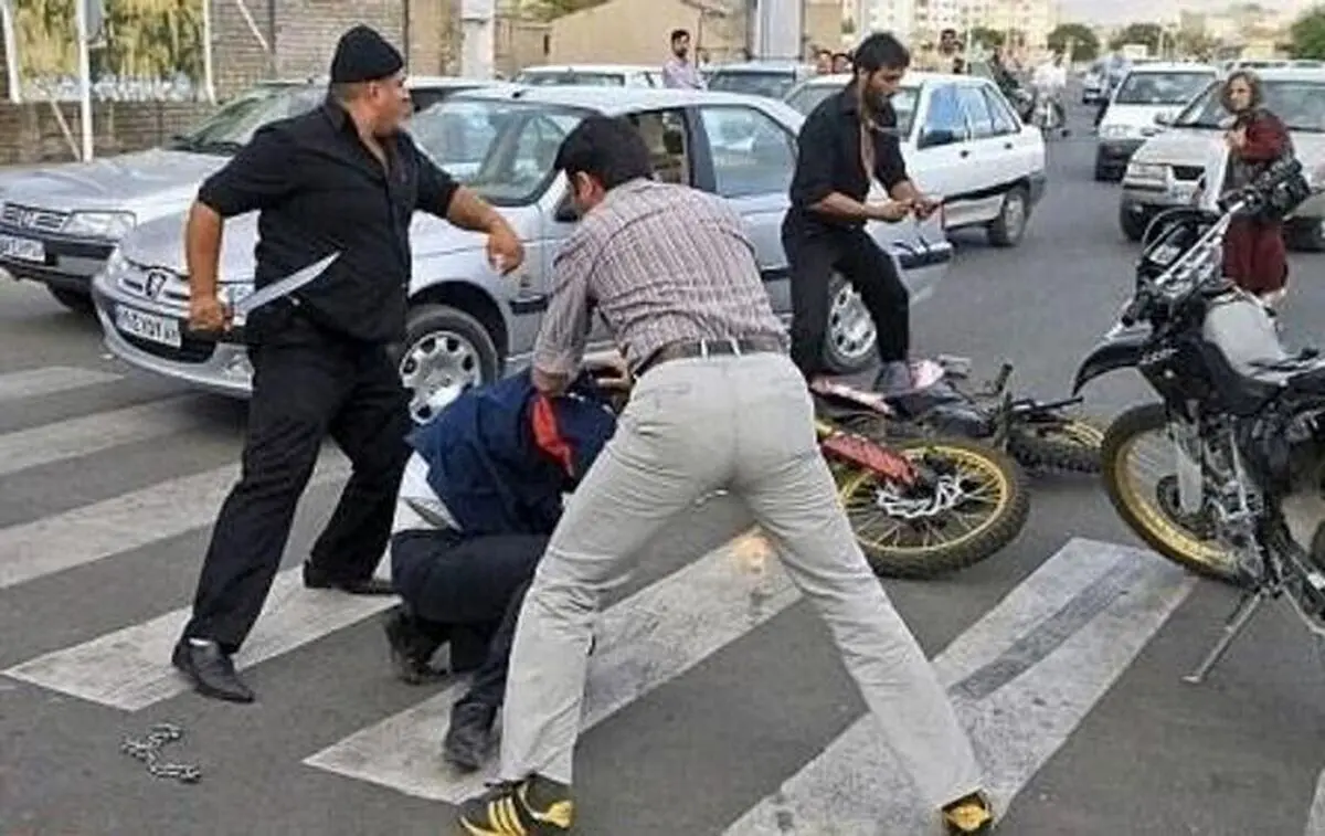 ماجرای حمله اراذل و اوباش به یک دانشجو در رشت