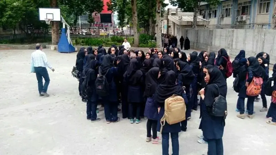 چگونه راه گذشته به ذهن دانش‌آموزان باز شد؟