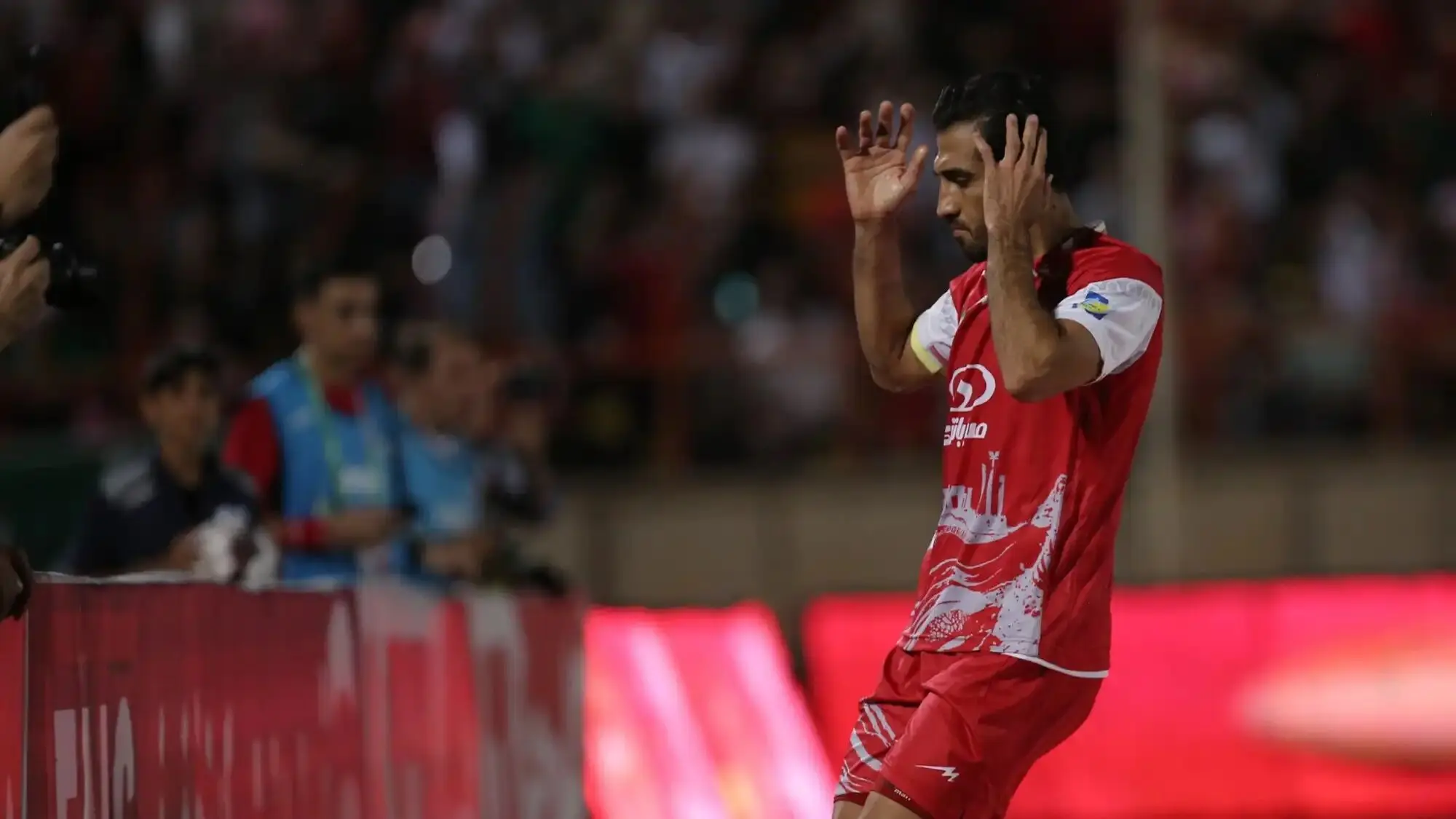 غیرمحترمانه‌ترین رفتار پرسپولیس با وحید امیری

