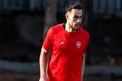 ببینید؛ رفتار عجیب اورونوف در پایان بازی پرسپولیس و شمس‌آذر