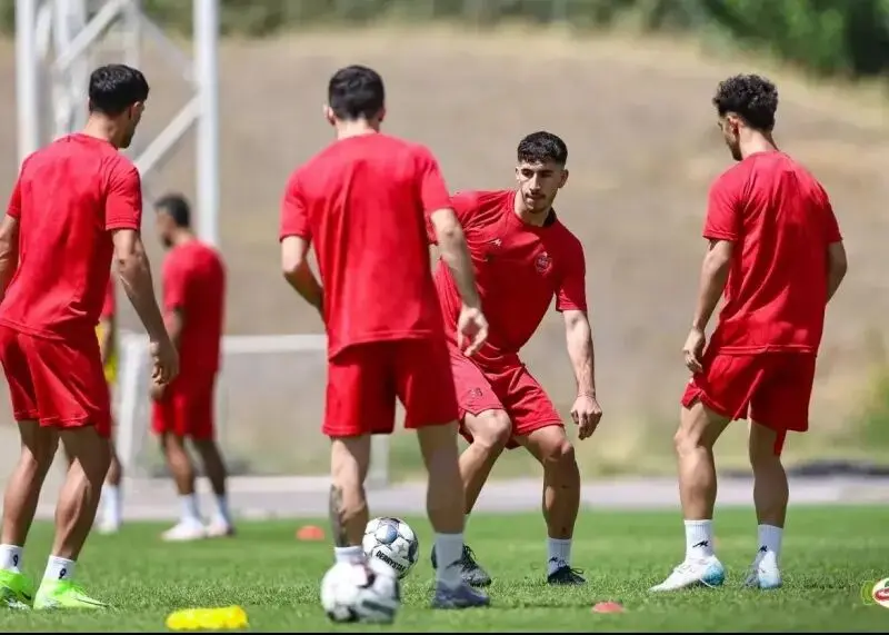 گزینه جدید پرسپولیس برای پست دفاع راست

