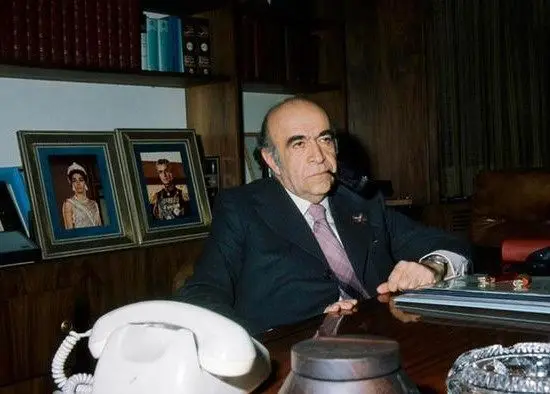 «امیرعباس هویدا و لیلا امامی» در روز عقدشان؛ سال 1345