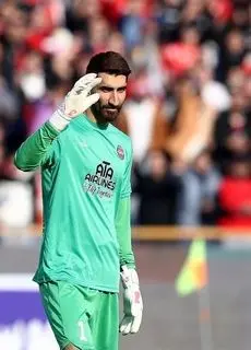 استقبال فدراسیون فوتبال از تعامل پرسپولیس و تراکتور در پرونده بیرانوند

