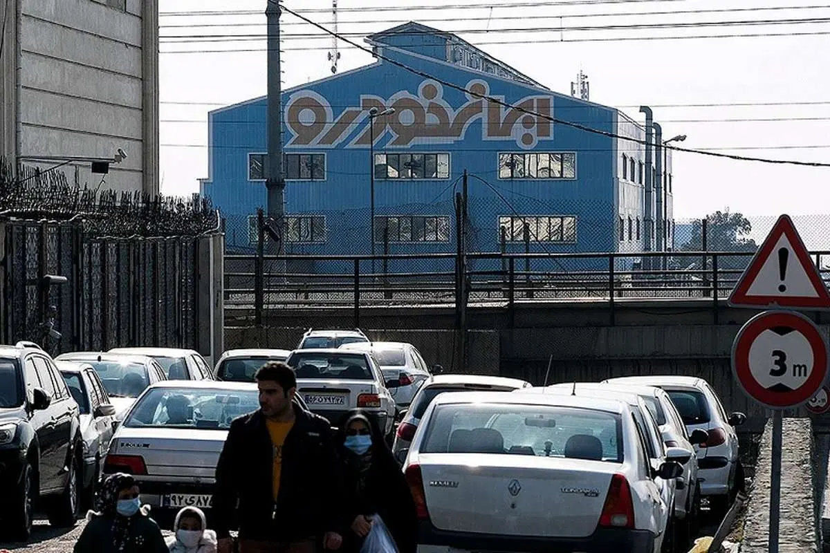 فروش بنز ایران‌خودرو با قیمت 4.8 میلیارد آغاز شد