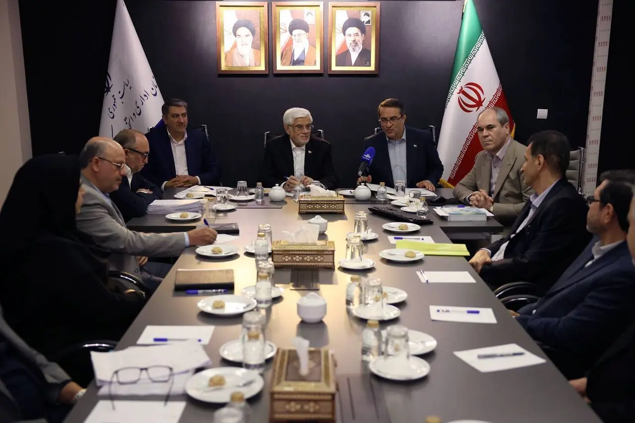 پیام تازه عارف درباره تبدیل وضعیت نیروهای شرکتی