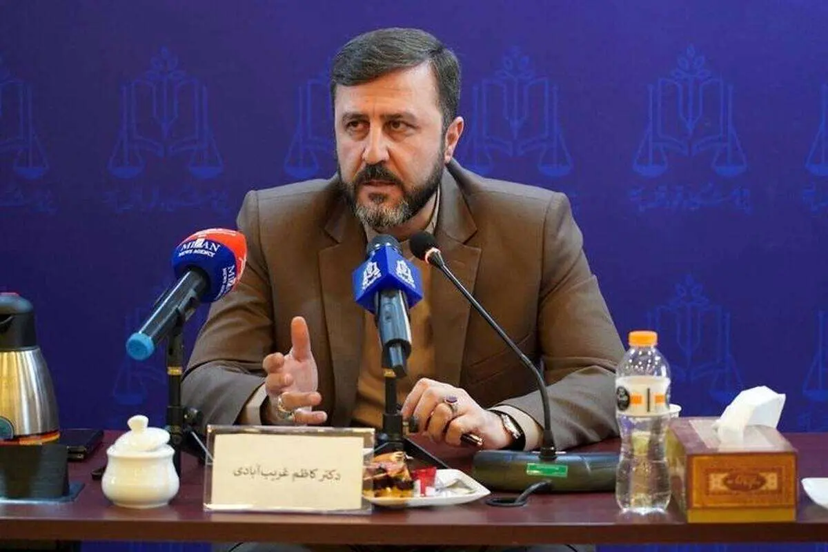 غریب آبادی ادعای گاردین را تکذیب کرد