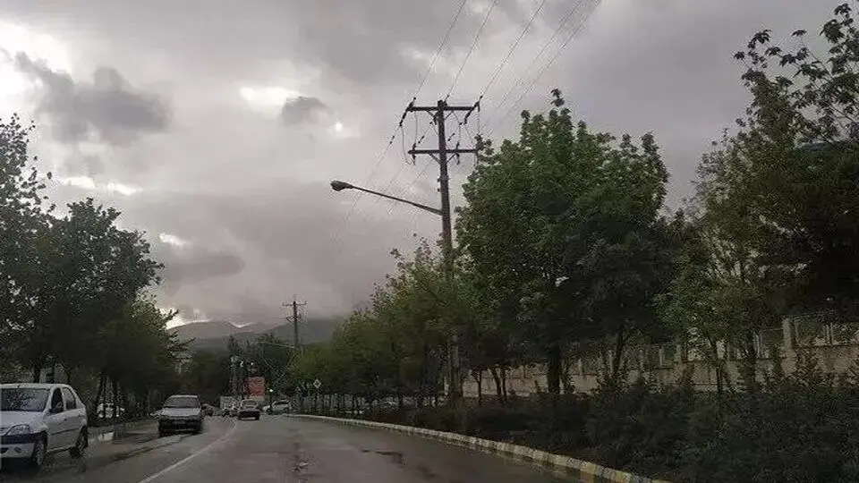 هشدار نسبت به وزش تندباد در تهران