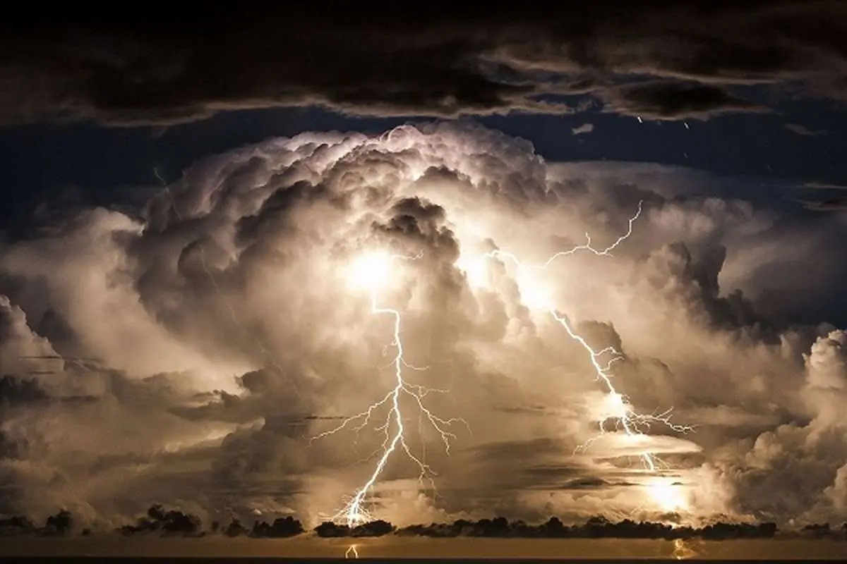 صاعقه در این شهر قربانی گرفت
