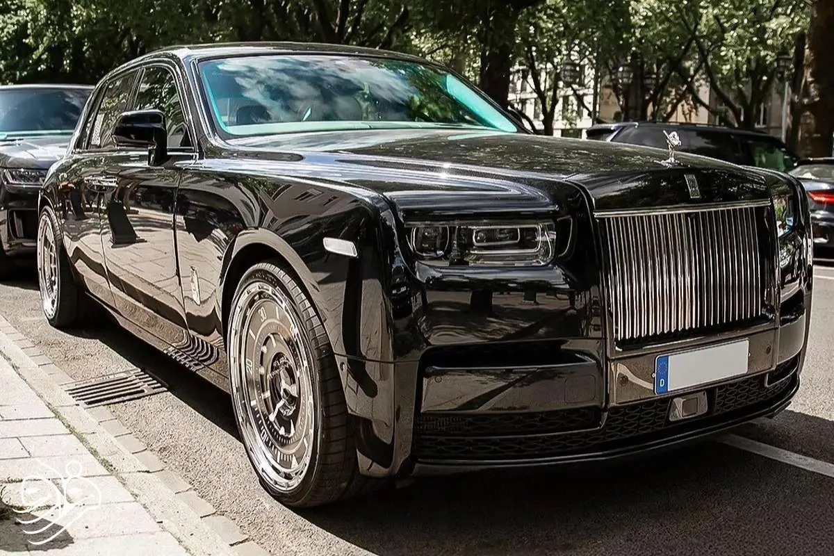 رولزرویس با امضای رولکس؟ این خودرو ساخته هوش مصنوعی نیست!