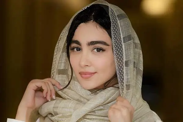 شب یلدا 1404: تبریک شب چله نیکای سریال پایتخت با یک عکس زیبا