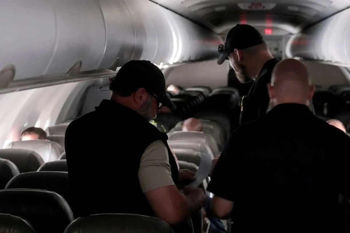 آمریکا ۵۰ ایرانی را روز یکشنبه به ایران فرستاد