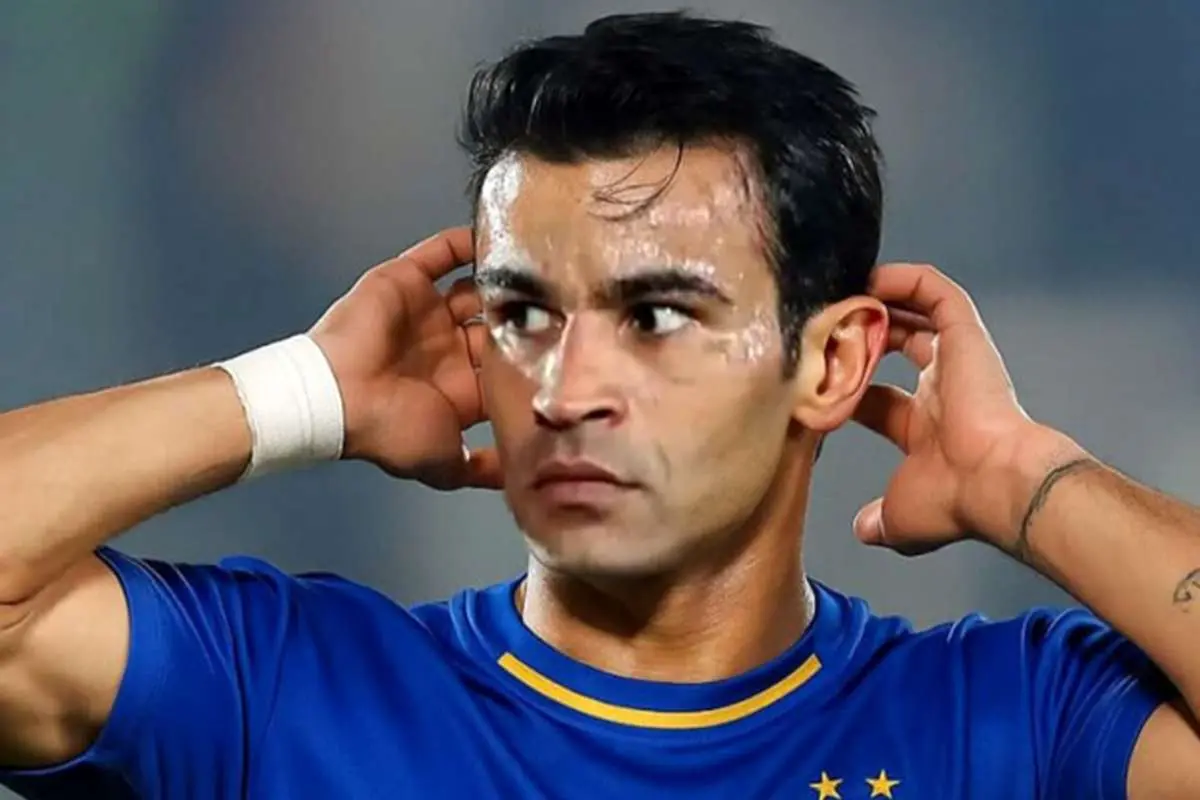 مربی استقلال: به عیسی زنگ زدم گفتم استقلال نیا!