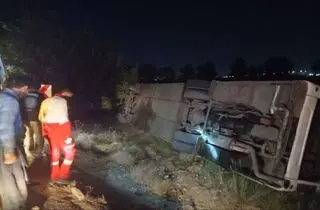 واژگونی اتوبوس در اصفهان با ۶ مصدوم 