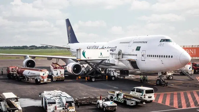 بوئینگ ۷۴۷ در هر کیلومتر چقدر سوخت مصرف می‌کند؟