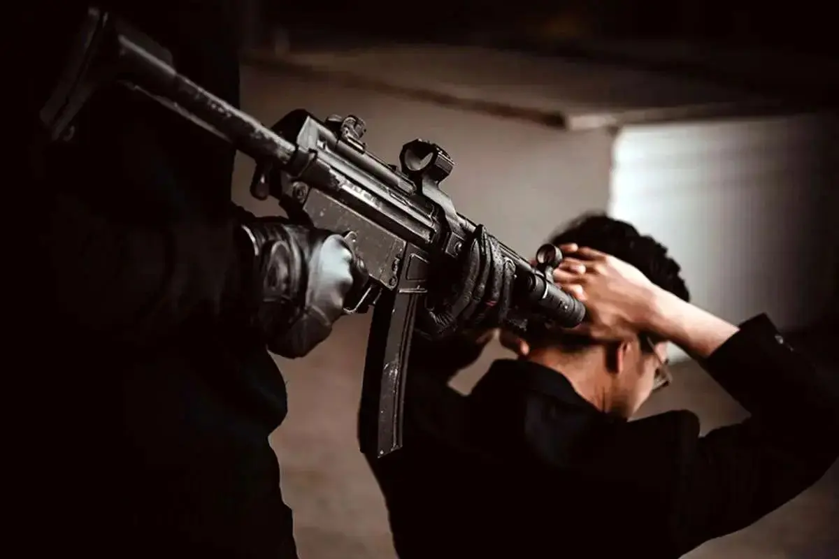 آدم‌ربایی مسلحانه در اصفهان/ درخواست نجومی برای آزادی جوان ۲۴ ساله 