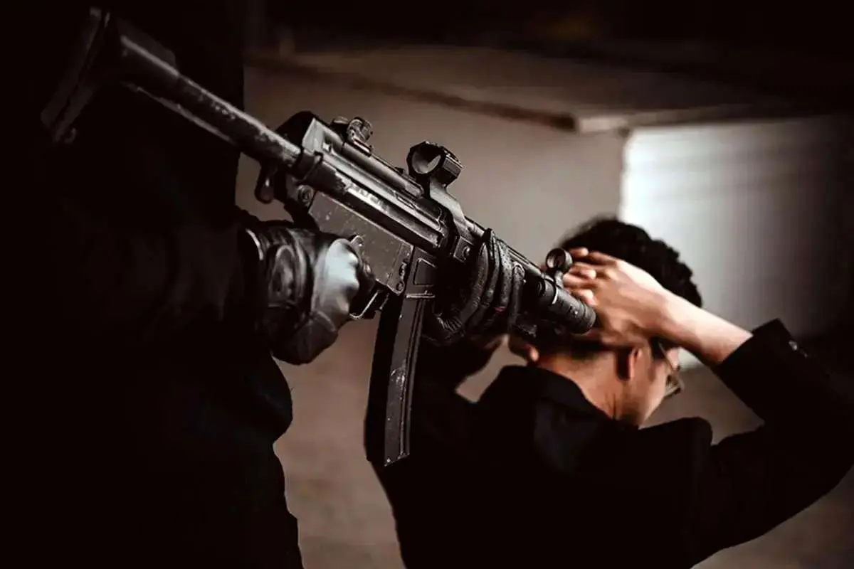 آدم‌ربایی مسلحانه در اصفهان/ درخواست نجومی برای آزادی جوان ۲۴ ساله 