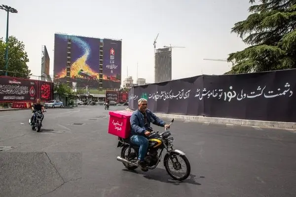 تصاویر؛ آماده سازی تهران پیش از مراسم وداع و تشییع رهبر شهید