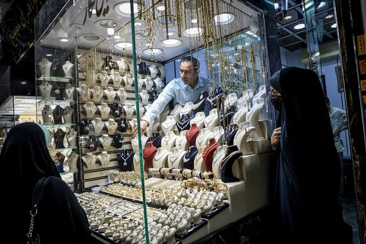شکست طلا و دلار از بورس تهران!