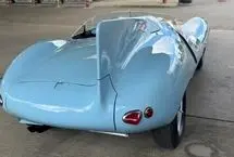 شکار تصادفی یک خودروی چندمیلیون‌دلاری در پمپ بنزین