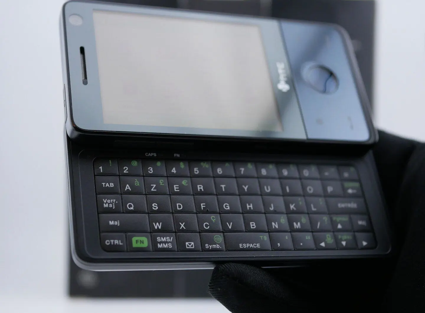 HTC Touch Pro؛ سلطان گوشی‌ها قبل از عصر آیفون!