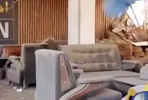 ویرانی یک منطقه مسکونی در محمدشهر در پس حمله هوایی