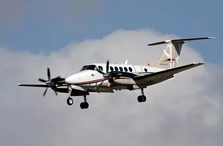 اولین هواپیمایی که بدون دخالت خلبان فرود آمد