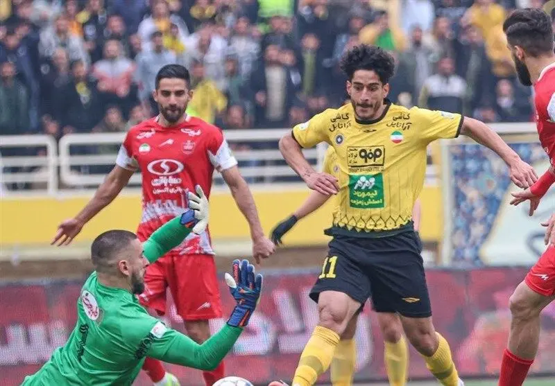 درخواست 2 بازیکن برای جدایی از سپاهان

