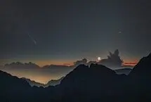 ملاقات دنباله‌دار و سیاره‌ها در عکس روز ناسا