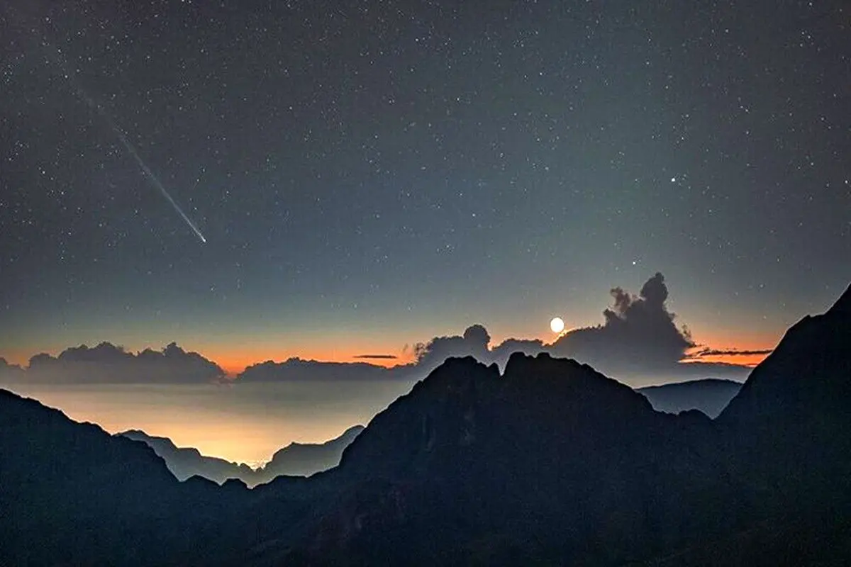 ملاقات دنباله‌دار و سیاره‌ها در عکس روز ناسا