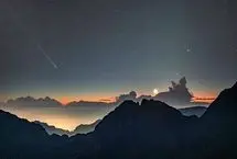 ملاقات دنباله‌دار و سیاره‌ها در عکس روز ناسا
