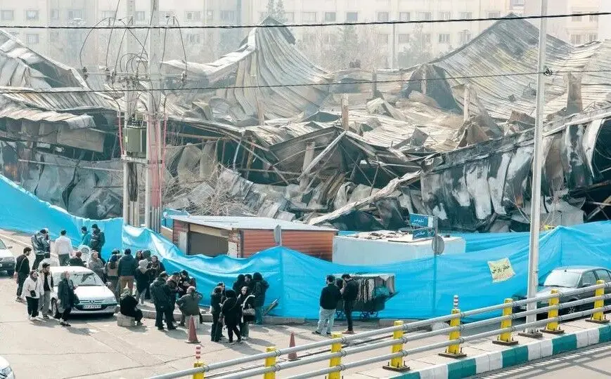  غرفه‌داران بازار جنت دو هفته پس از آتش‌سوزی/ چشم انتظار جبرانِ زندگی‌های دودشده

