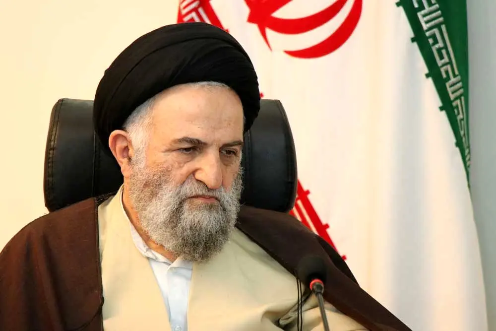 عضو جامعه مدرسین: بعضی انگار توجه ندارند که تحریم‌ها چگونه به کشور فشار وارد می‌کند