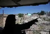 تصاویری از بازگشت ساکنان به منطقه ویران شده زوطر غربی