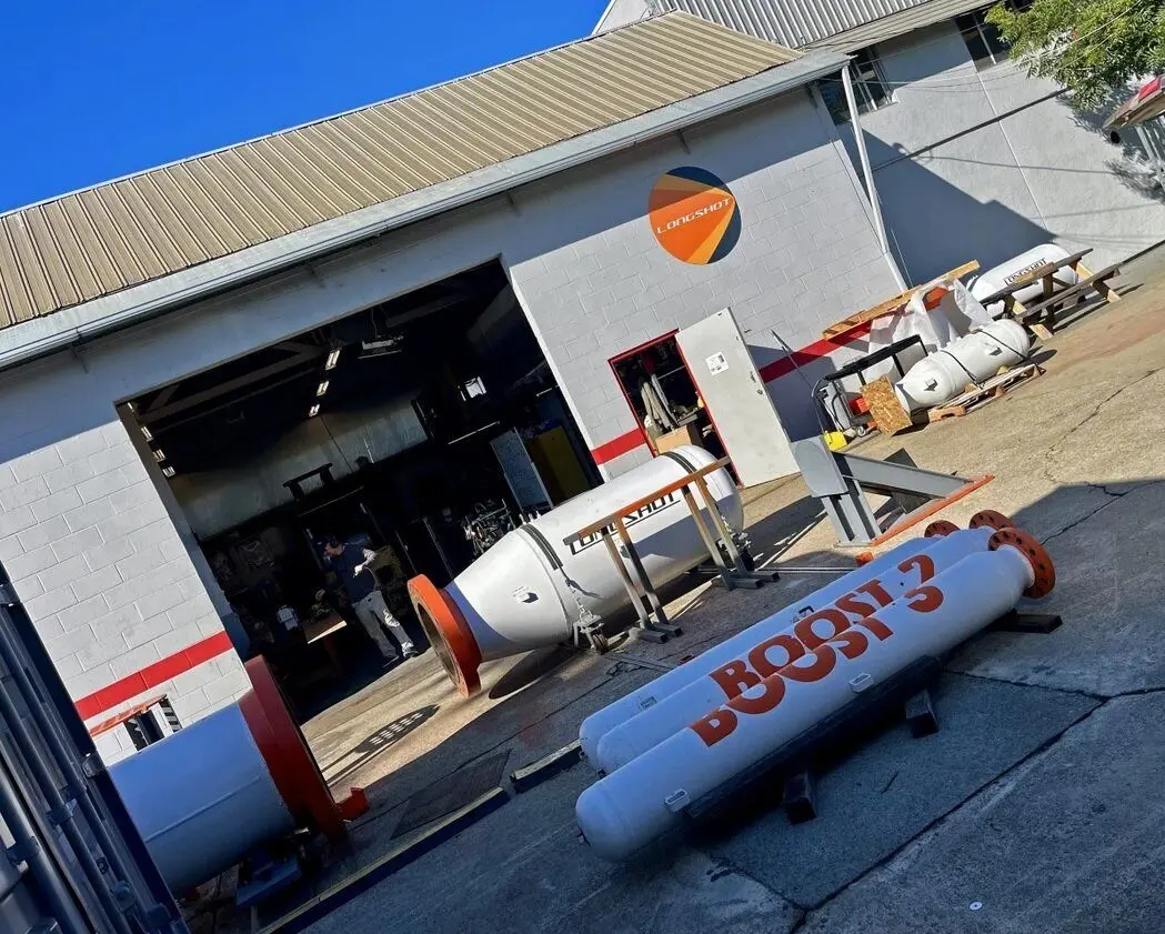 پرواز ۱۰ دلاری به فضا؛ آیا ایلان ماسک باید نگران شود؟