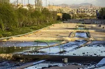 ماجرای آسفالت رودخانه در الیگودرز/ تهدید یا فرصت؟