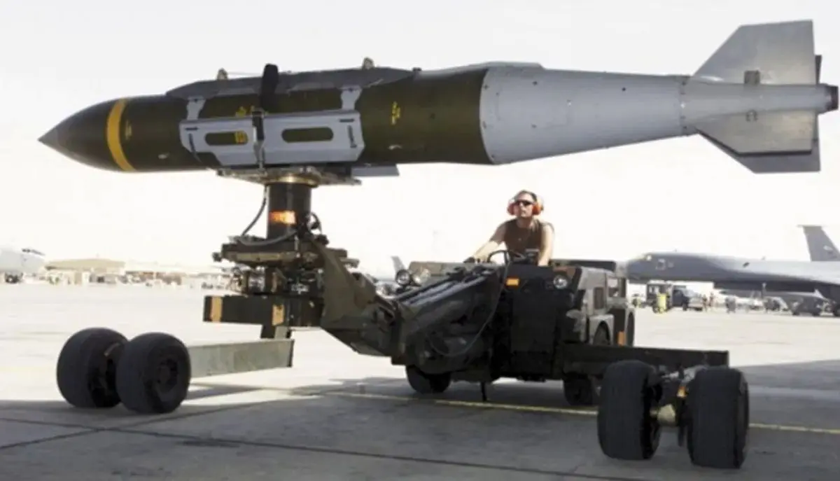 فروش بمب‌های نقطه زن JDAM آمریکایی به اوکراین