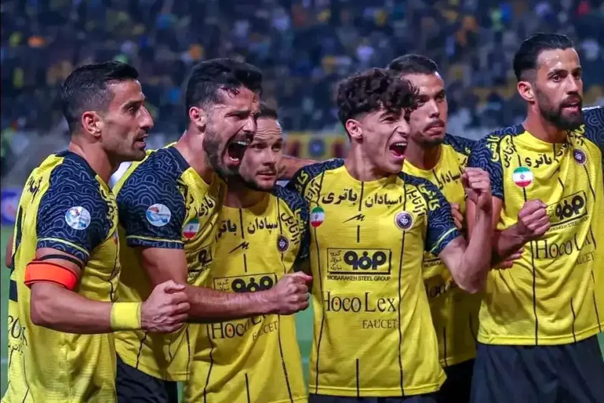 برد ۲ - ۰ سپاهان مقابل فجر سپاسی؛ صدر طلایی شد