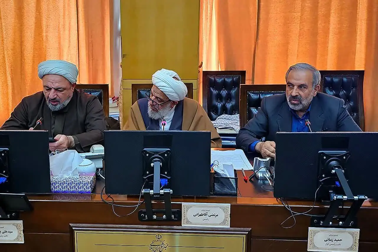 تصاویر؛ رسایی و آقاتهرانی در جلسه بررسی وضعیت حجاب