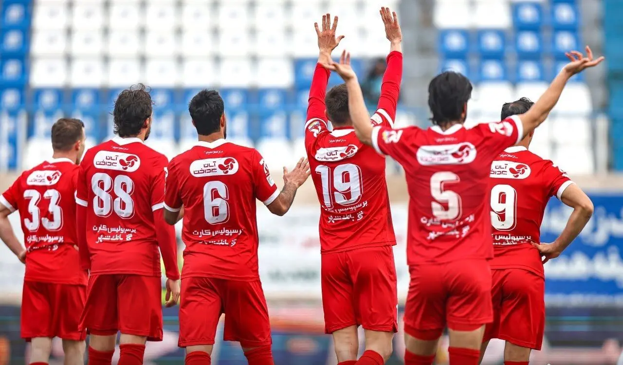 روز و ساعت بازی فوتبال پرسپولیس - چادرملو در سه جانبه کسب سهمیه