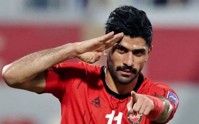 ستاره تراکتور: چمن یادگار در حد لیگ دو هم نیست