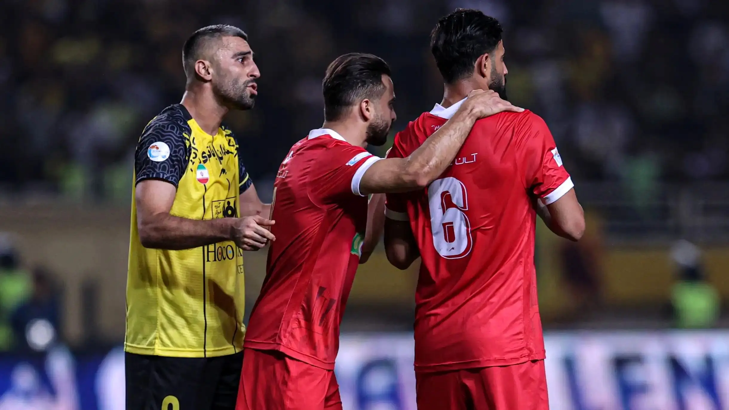 دوگانگی در تهران؛ استقلال می‌خرد، پرسپولیس وعده می‌دهد

