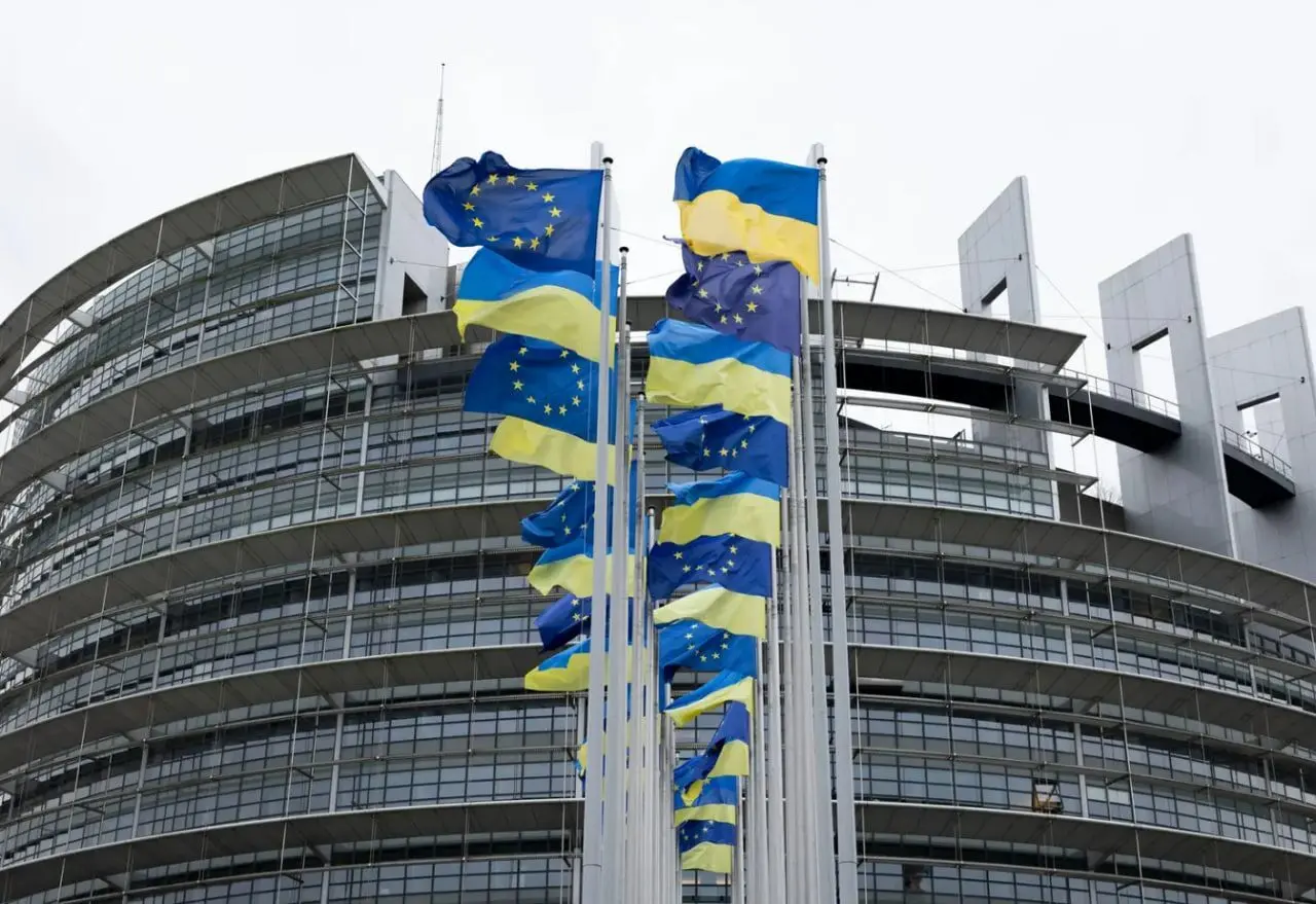 پولیتیکو: اتحادیه اروپا بر سر حمایت از اوکراین با بحران داخلی مواجه شده است